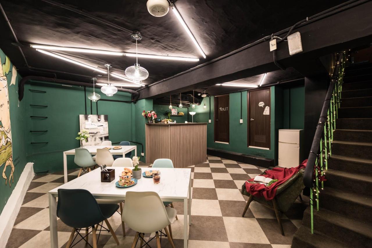 Hotel 在家行旅 中山館 à Taipei Extérieur photo